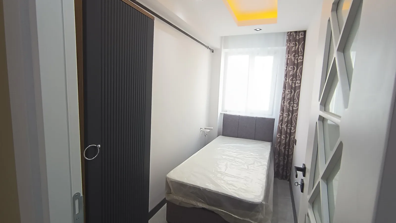 SARAYLAR'DA 2+1 APART (DEPOZİTOSUZ) SIFIR EŞYALI KLİMALI küçük 3