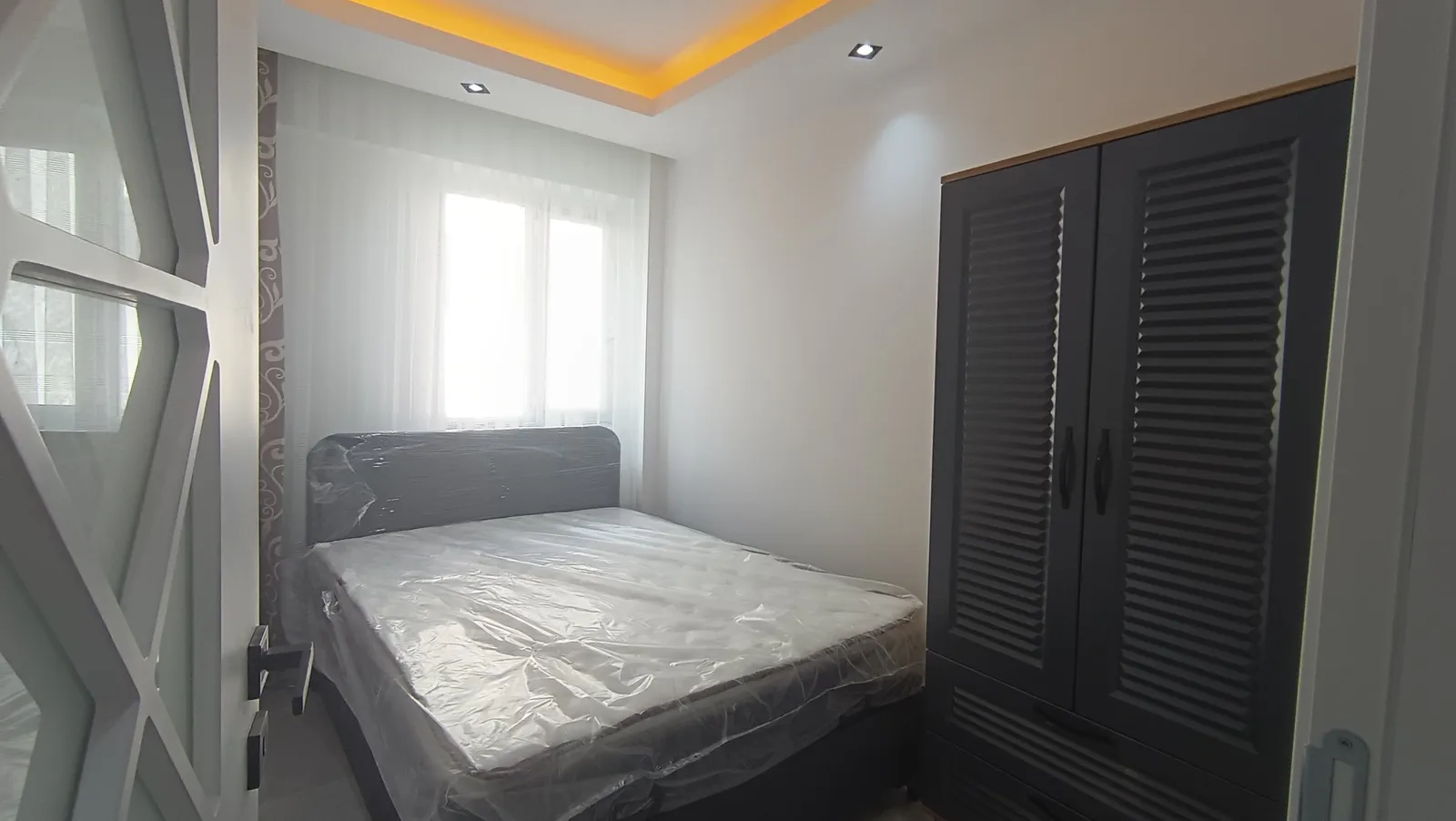 SARAYLAR'DA 2+1 APART (DEPOZİTOSUZ) SIFIR EŞYALI KLİMALI küçük 4