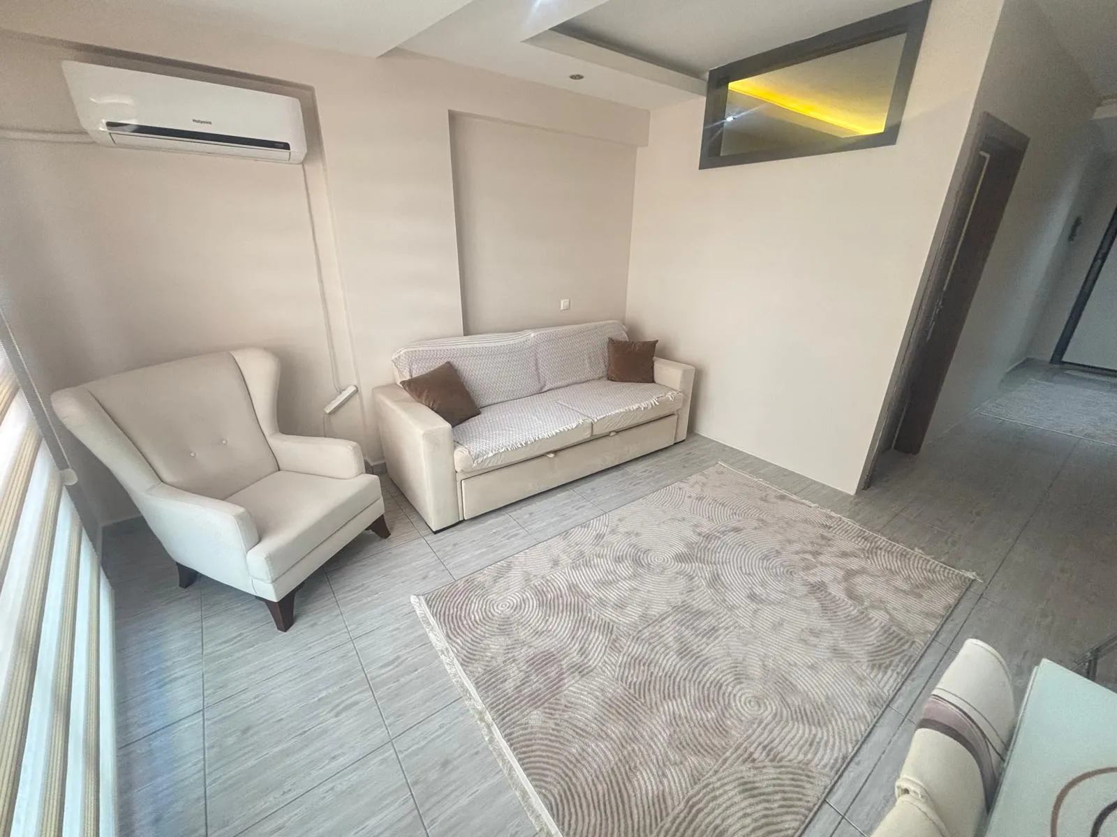 ATALAR'DA 1+1 KLİMALI (ARA KATTA) APART DAİRE