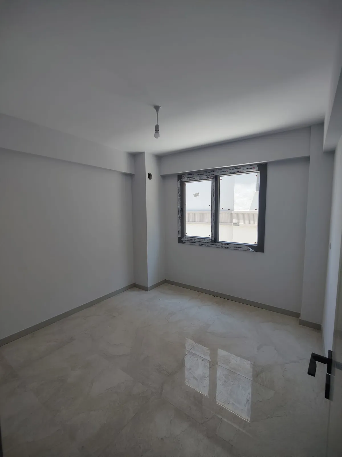 GÜMÜŞÇAY DA 2+1 LÜKS DAİRE küçük 10