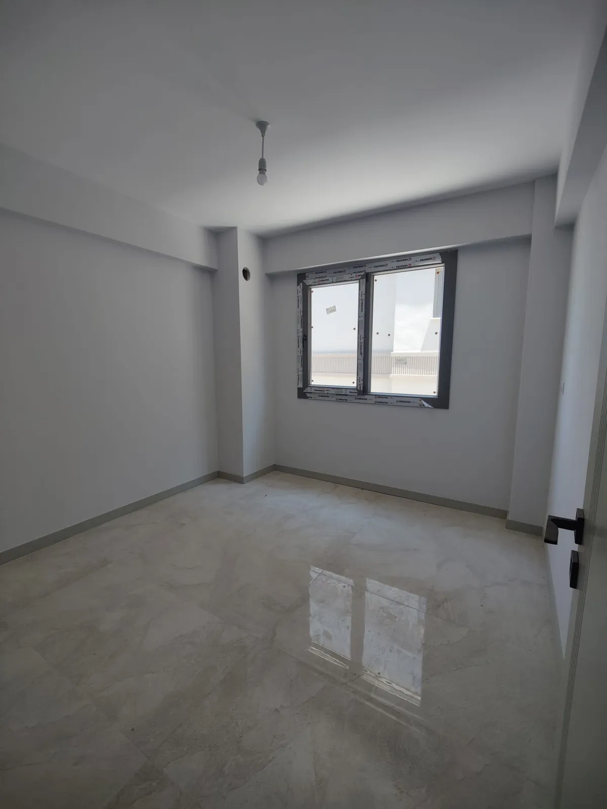 GÜMÜŞÇAY DA 2+1 LÜKS DAİRE küçük 11