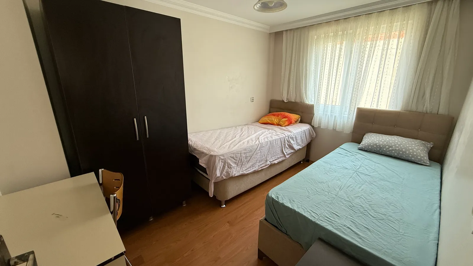 Kınıklı‘da 2 + 1 faturalar dahil aidatsız apart küçük 7