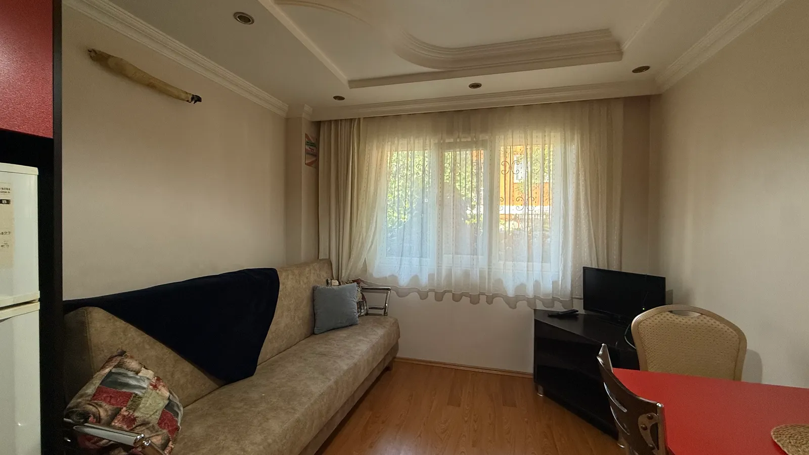 Kınıklı‘da 1 + 1 faturalar dahil aidatsız kiralık apart küçük 3