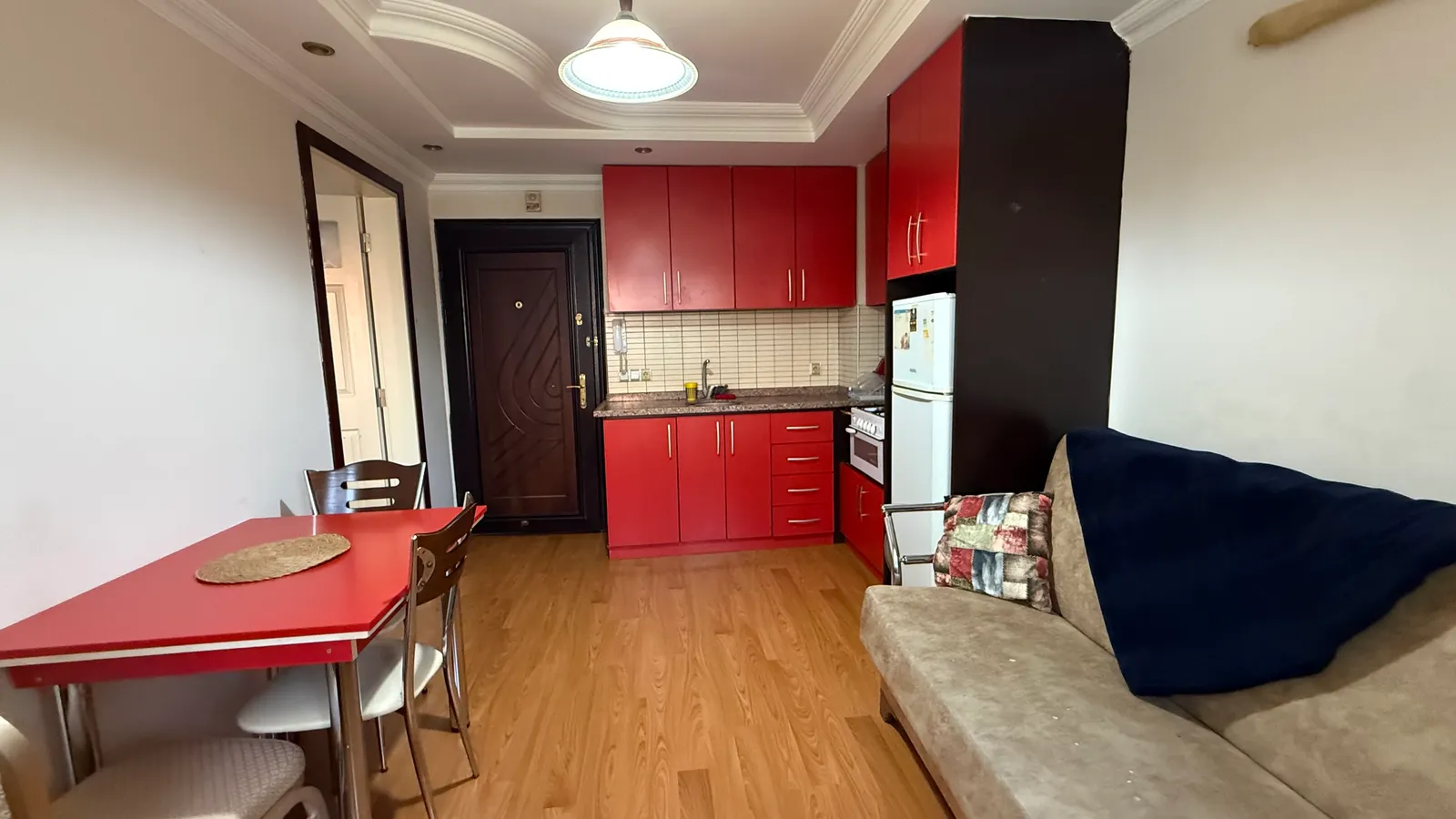 Kınıklı‘da 1 + 1 faturalar dahil aidatsız kiralık apart küçük 6