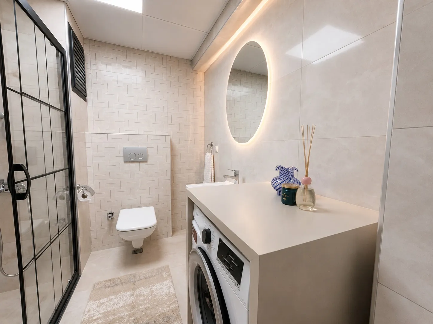 Bagbaşı satılık 1+1 apart küçük 4