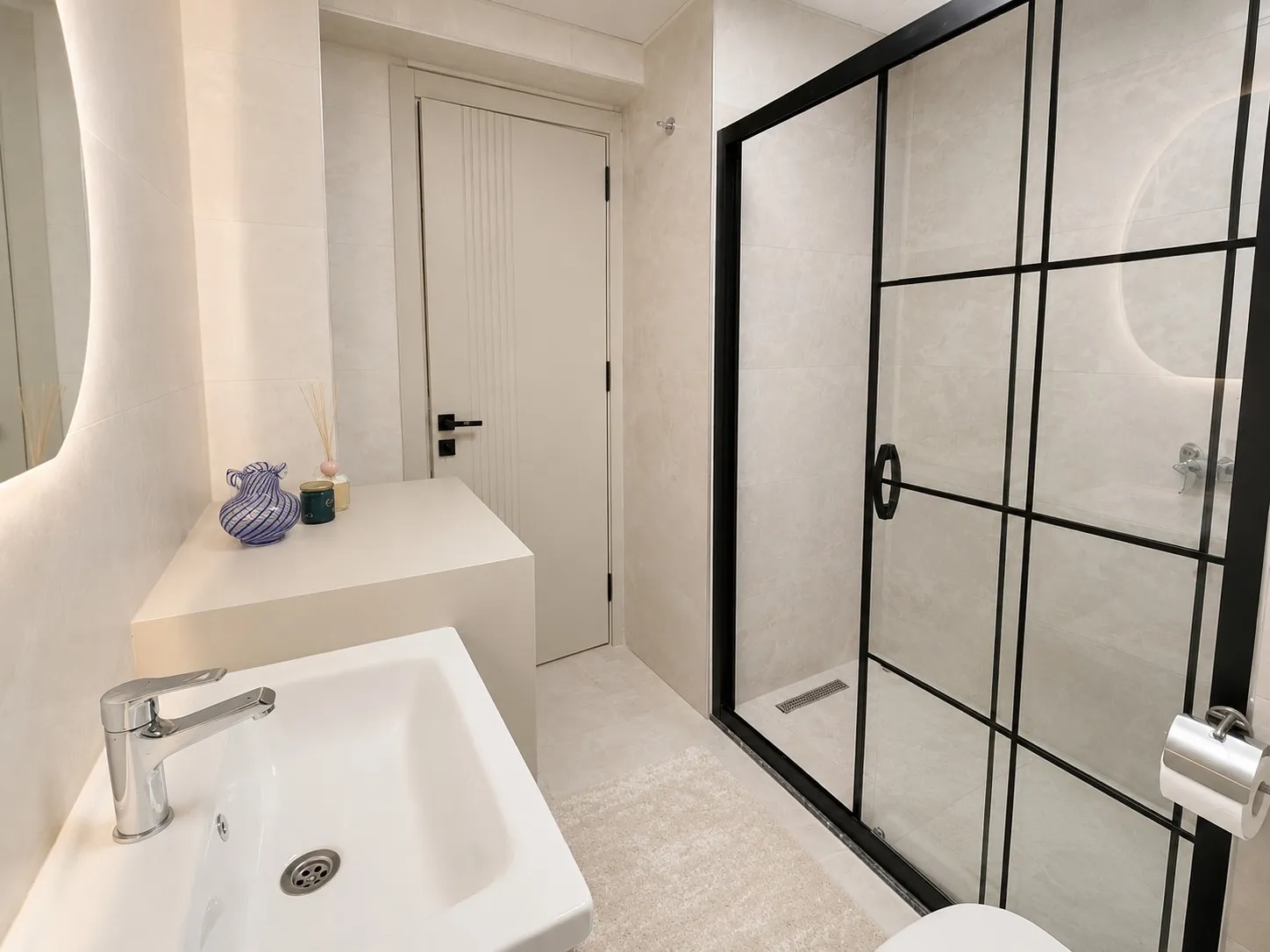Bagbaşı satılık 1+1 apart küçük 12