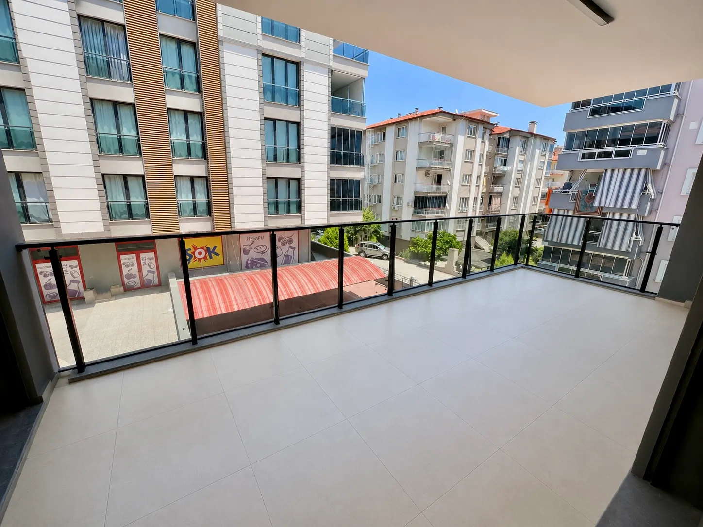 Adalet Mahallesi’nde 3 Cephesi Caddeye Açık Manzara: Akıllı Altyapılı Sıfır 162 m² Ultra Lüks 3+1! küçük 4
