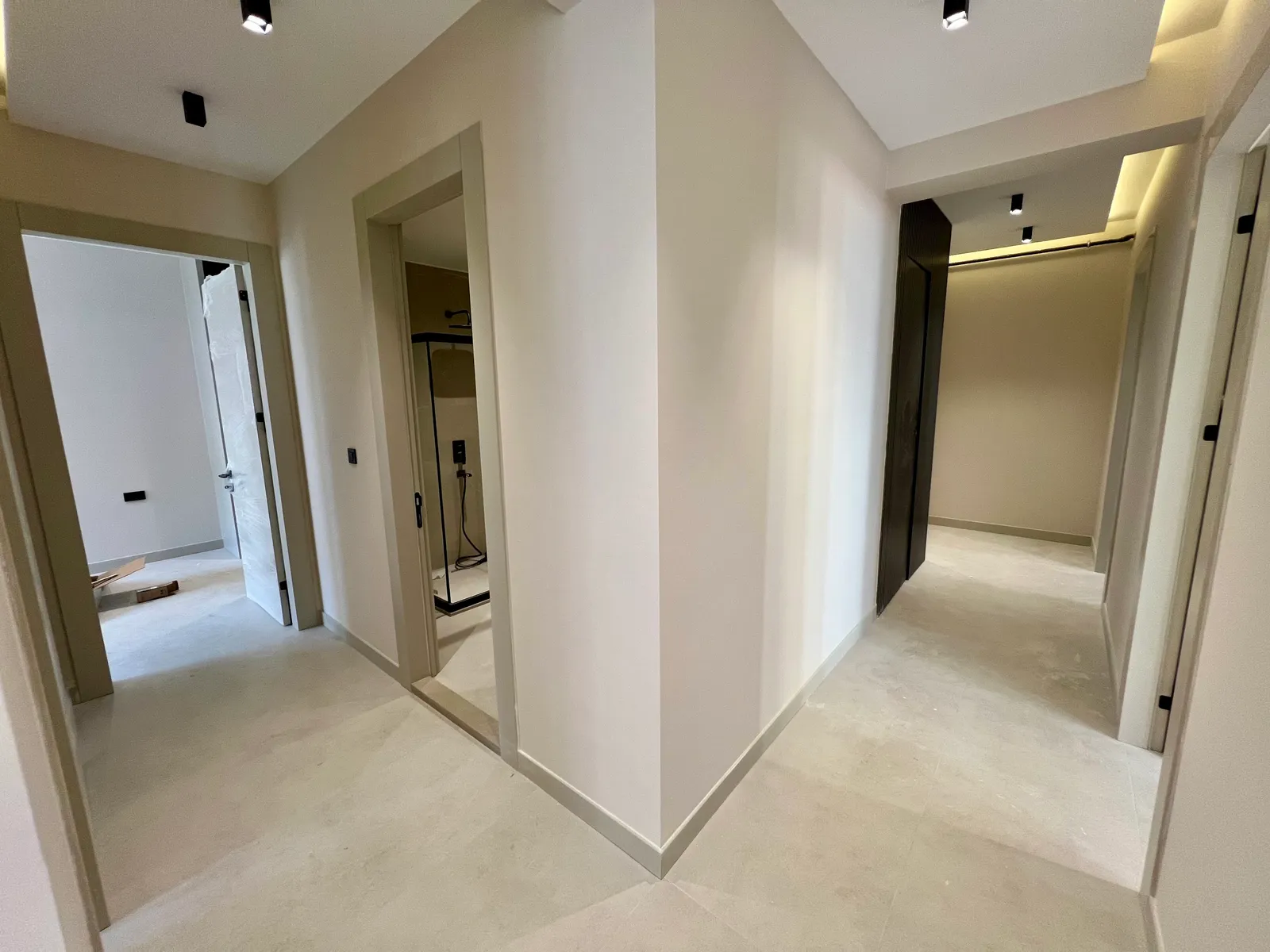 Adalet Mahallesi’nde 3 Cephesi Caddeye Açık Manzara: Akıllı Altyapılı Sıfır 162 m² Ultra Lüks 3+1! küçük 8