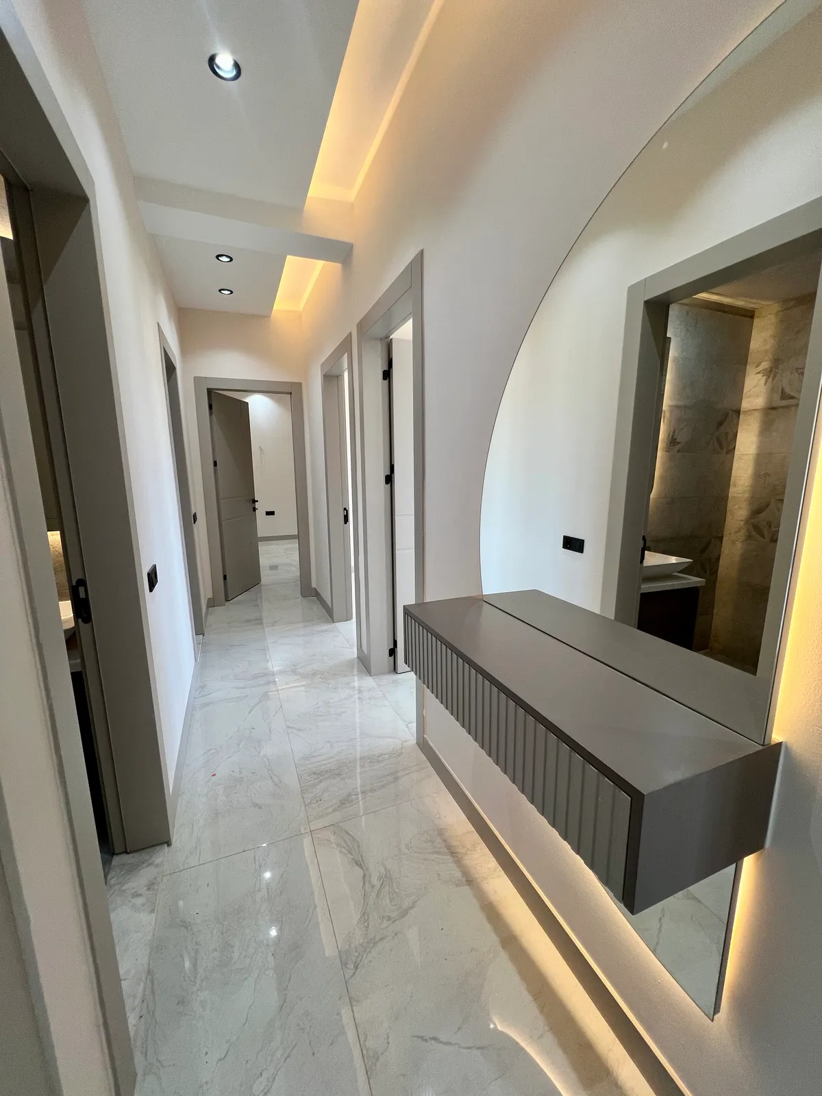 Yenişafak’ta Resort Konsepti: Otomatik Panjurlu ve Akıllı Ev Altyapılı Lüks 2+1 ve 3+1 Seçenekleri!
