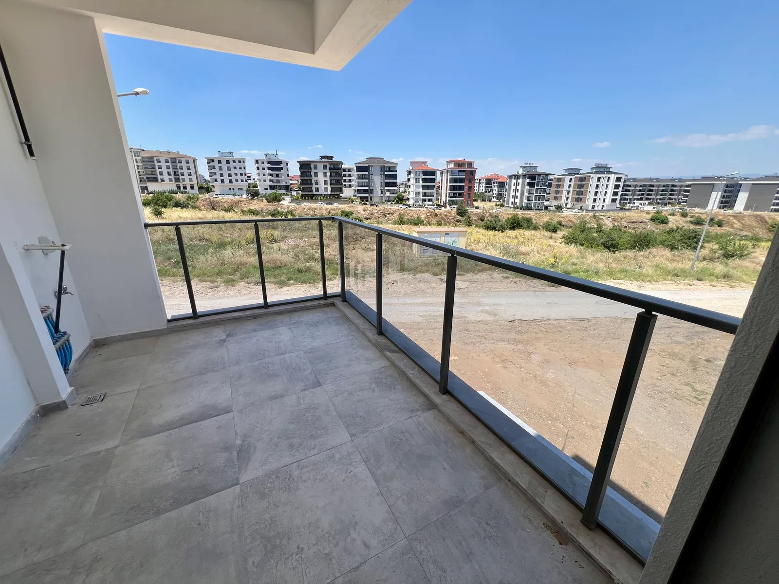 Yenişafak’ta Resort Konsepti: Otomatik Panjurlu ve Akıllı Ev Altyapılı Lüks 2+1 ve 3+1 Seçenekleri! küçük 5