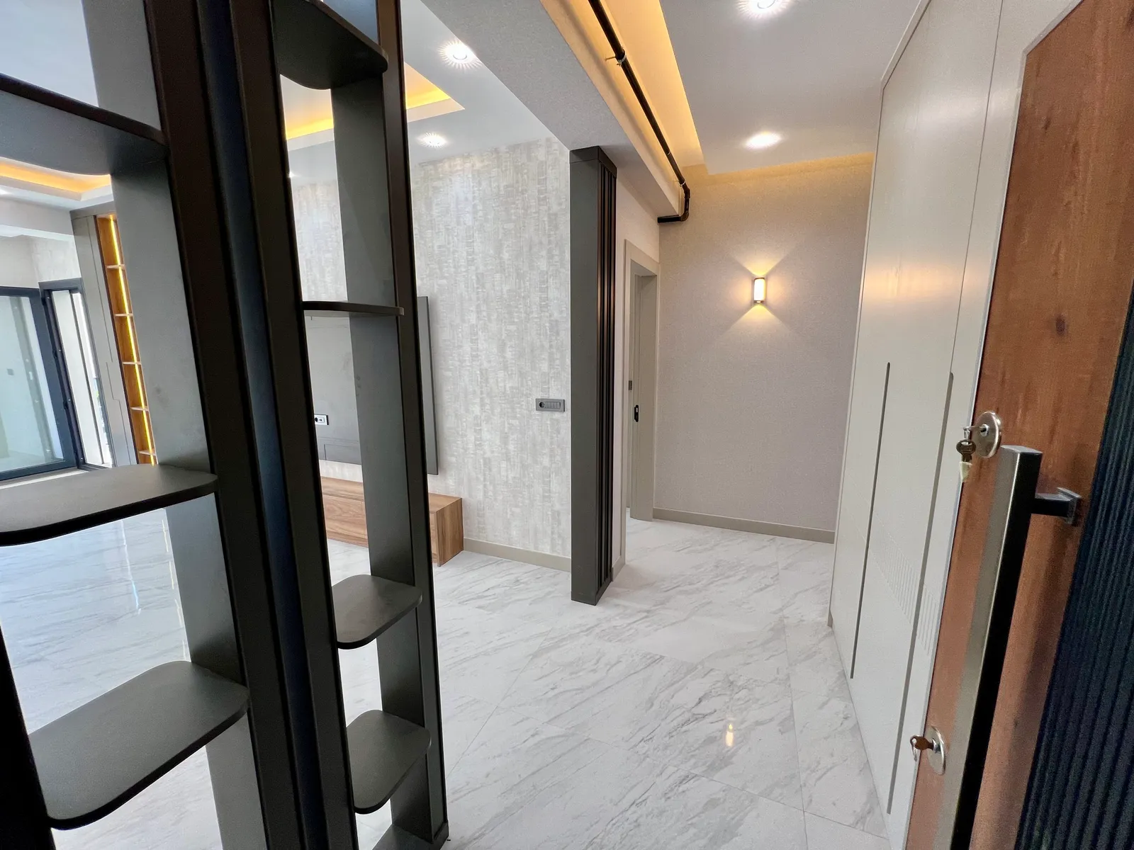 Karahasanlı’da Akıllı Lüksün Yeni Tanımı: Havuzlu Konsept Sitede Satılık Sıfır 175 m² 3+1 Daireler! küçük 2