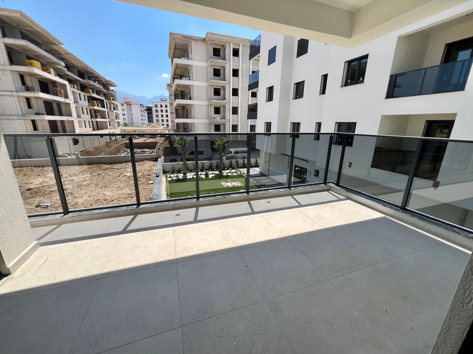 Karahasanlı’da Akıllı Lüksün Yeni Tanımı: Havuzlu Konsept Sitede Satılık Sıfır 175 m² 3+1 Daireler! küçük 10