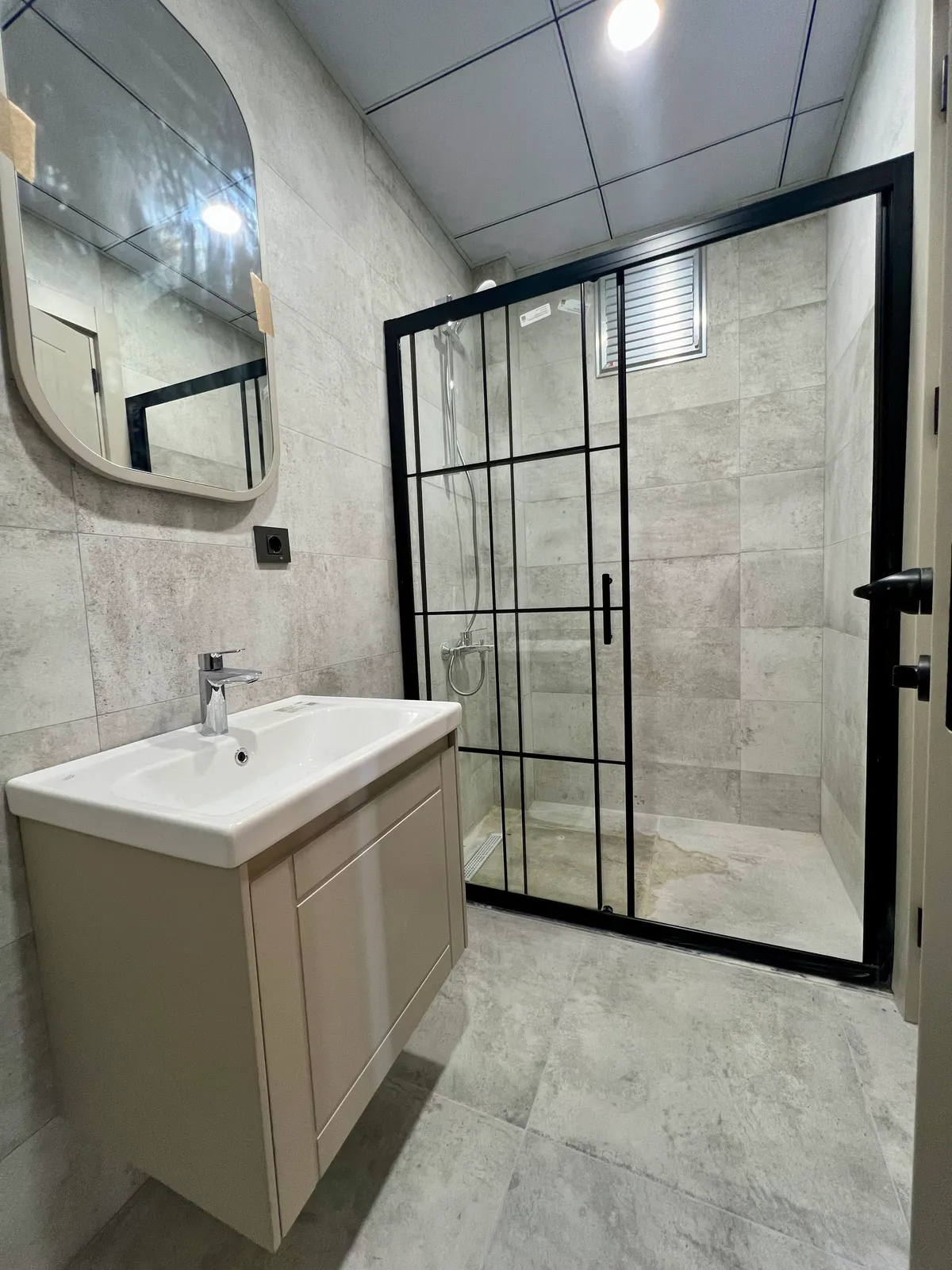 Karahasanlı’da Akıllı Lüksün Yeni Tanımı: Havuzlu Konsept Sitede Satılık Sıfır 175 m² 3+1 Daireler! küçük 17