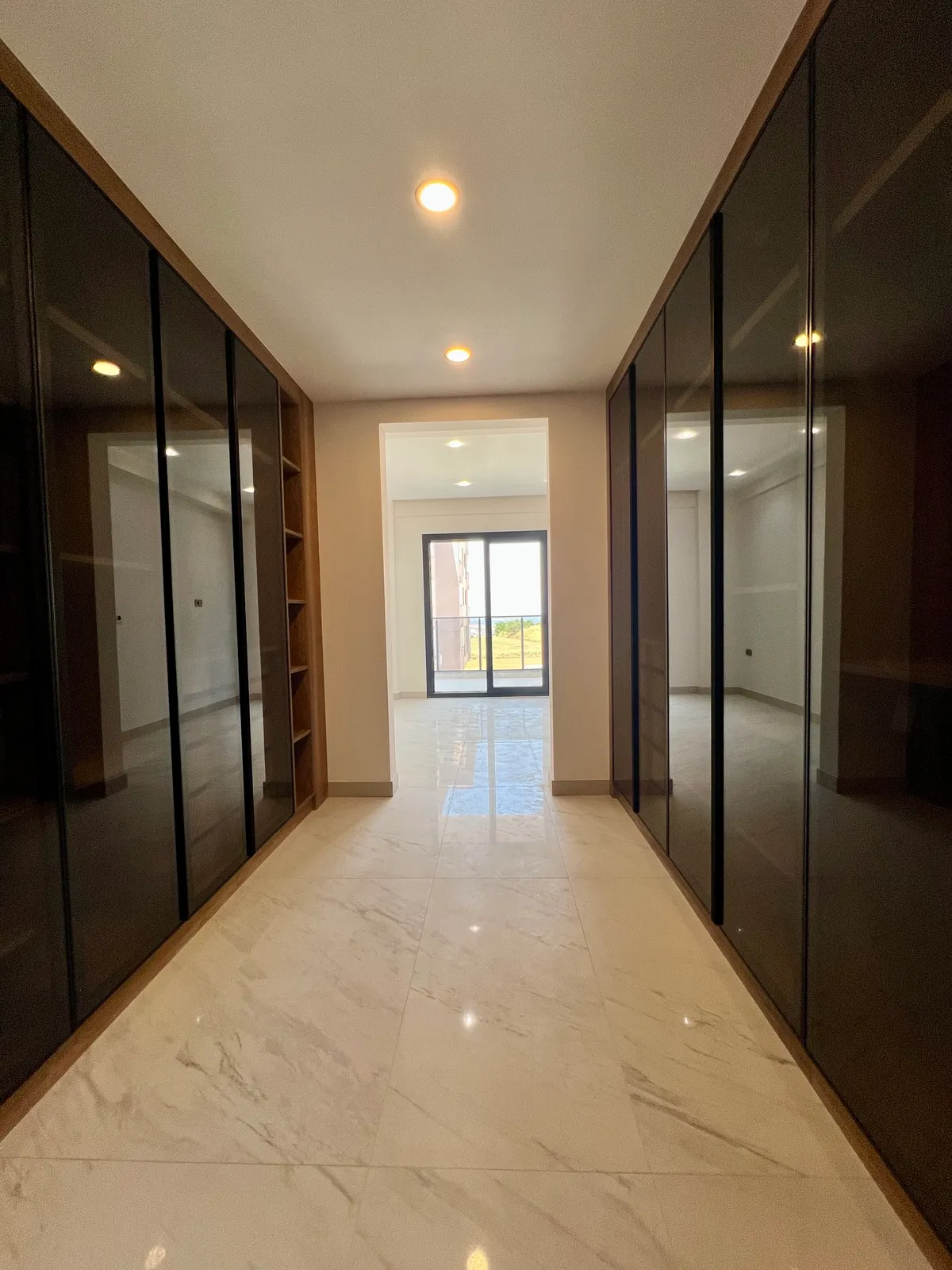 Karahasanlı’da Akıllı Lüksün Yeni Tanımı: Havuzlu Konsept Sitede Satılık Sıfır 175 m² 3+1 Daireler! küçük 18