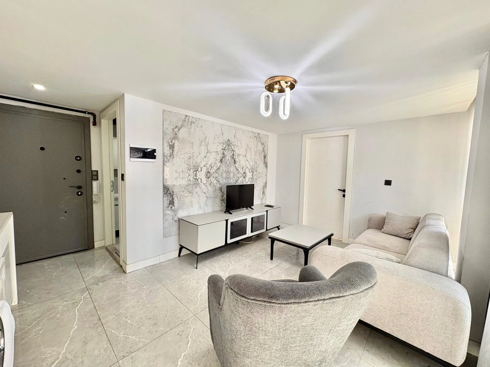 SARAYLAR'DA 1+1(DEPOZİTOSUZ) SIFIR EŞYALI ARA KAT APART DAİRE küçük 9