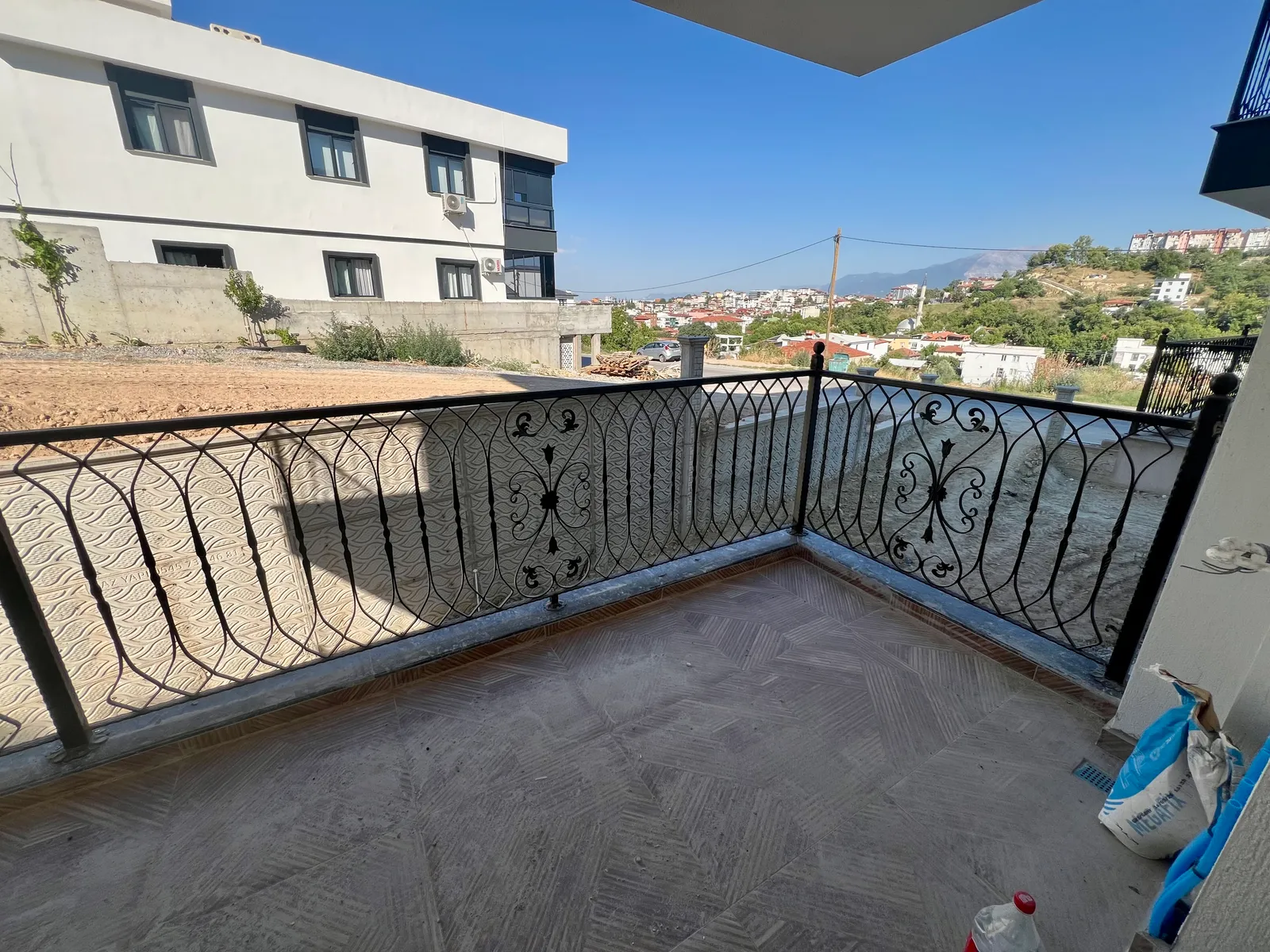 Gümüşçay’ın En Havadar Noktasında Çift Cephesi Açık: Kat ve Cephe Seçenekli Sıfır 90 m² 2+1 Daireler! küçük 8