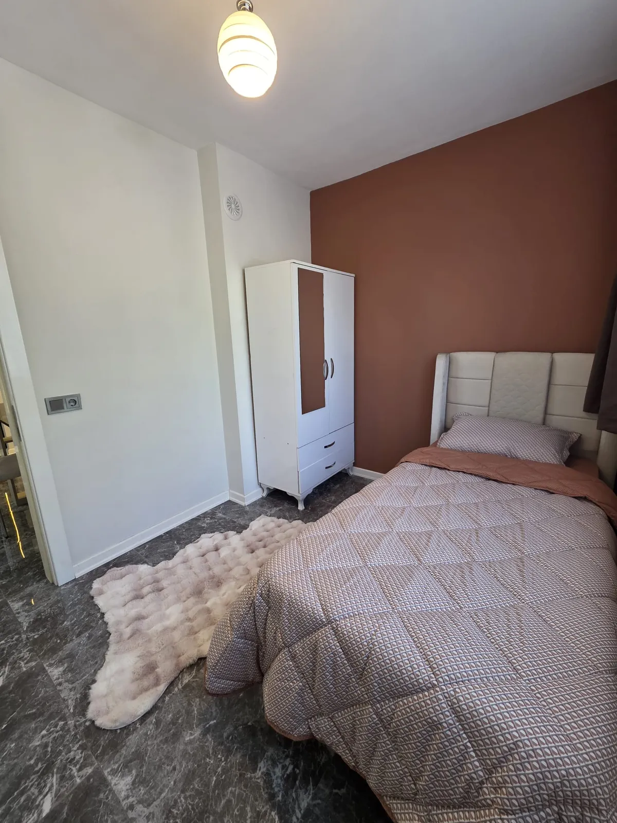 ZEYTİNKÖYDE 2+1 APART küçük 5