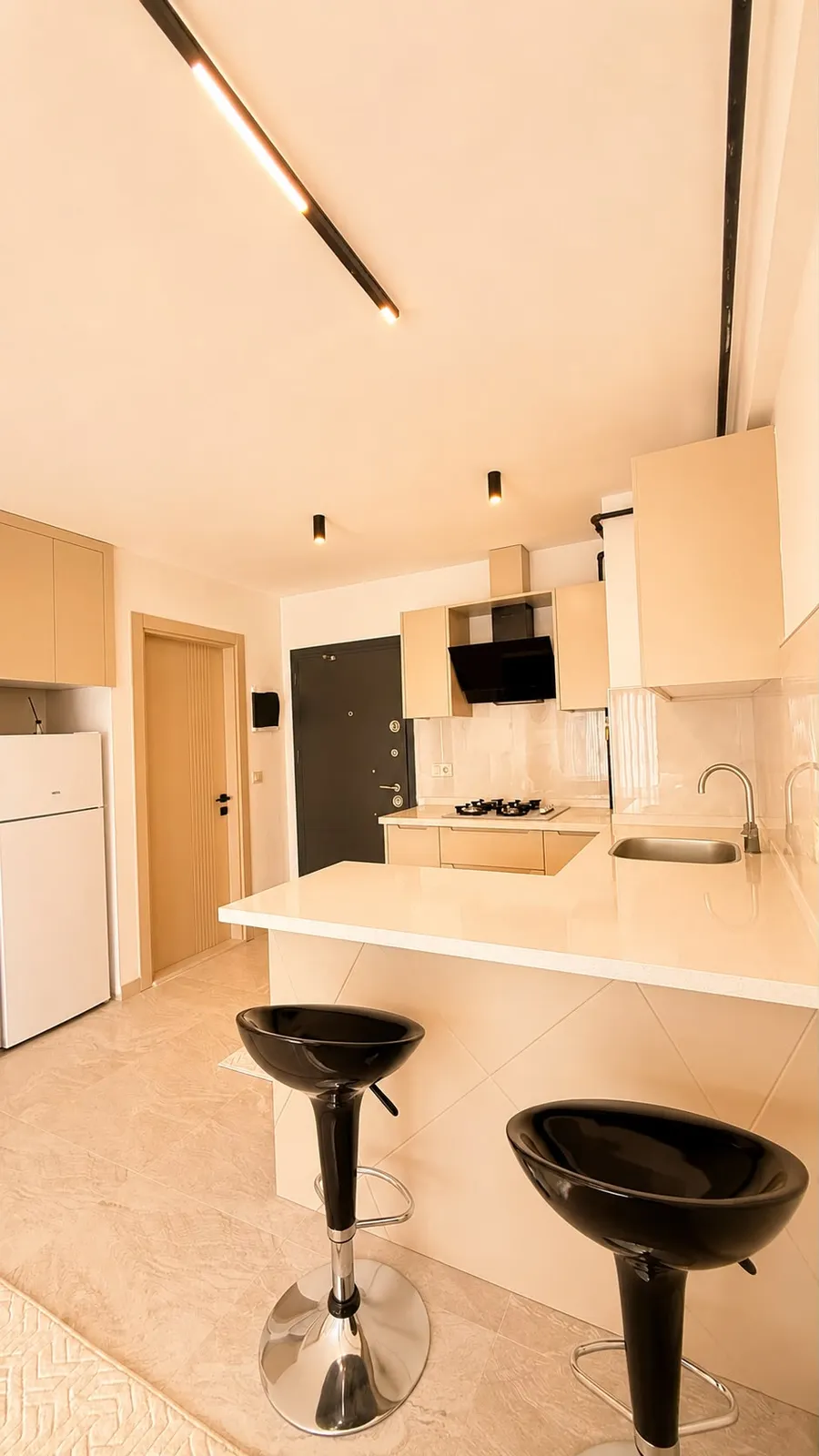 BAĞBAŞINDA CADDE ÜZERİNDE 1+1 APART küçük 12