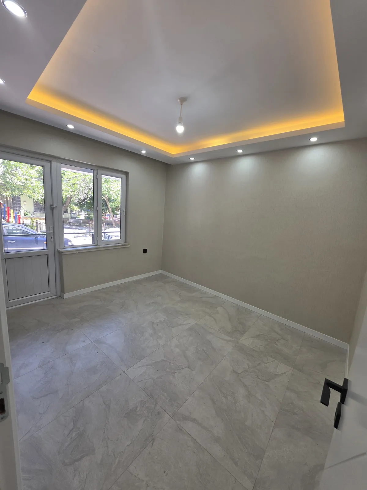 KUŞPINARDA BALKONLU 2+1 DAİRE