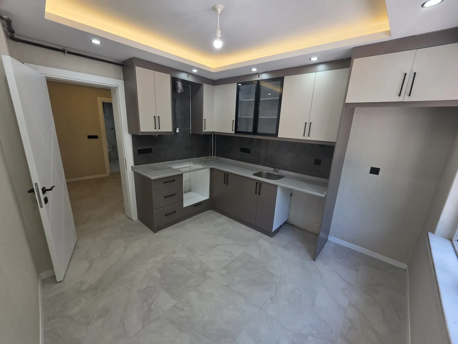 KUŞPINARDA BALKONLU 2+1 DAİRE küçük 5