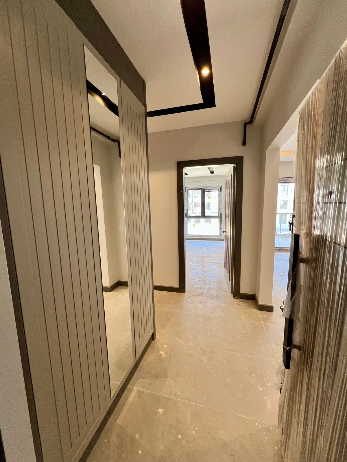  YENİ ŞEHİR HASTANESİ YAKININDA, SINIRLARI AŞAN BİR YAŞAM: ÇAKMAK-KARAHASANLI SINIRINDA RESORT KONSEPTLİ 3+1 DAİRELER! küçük 3