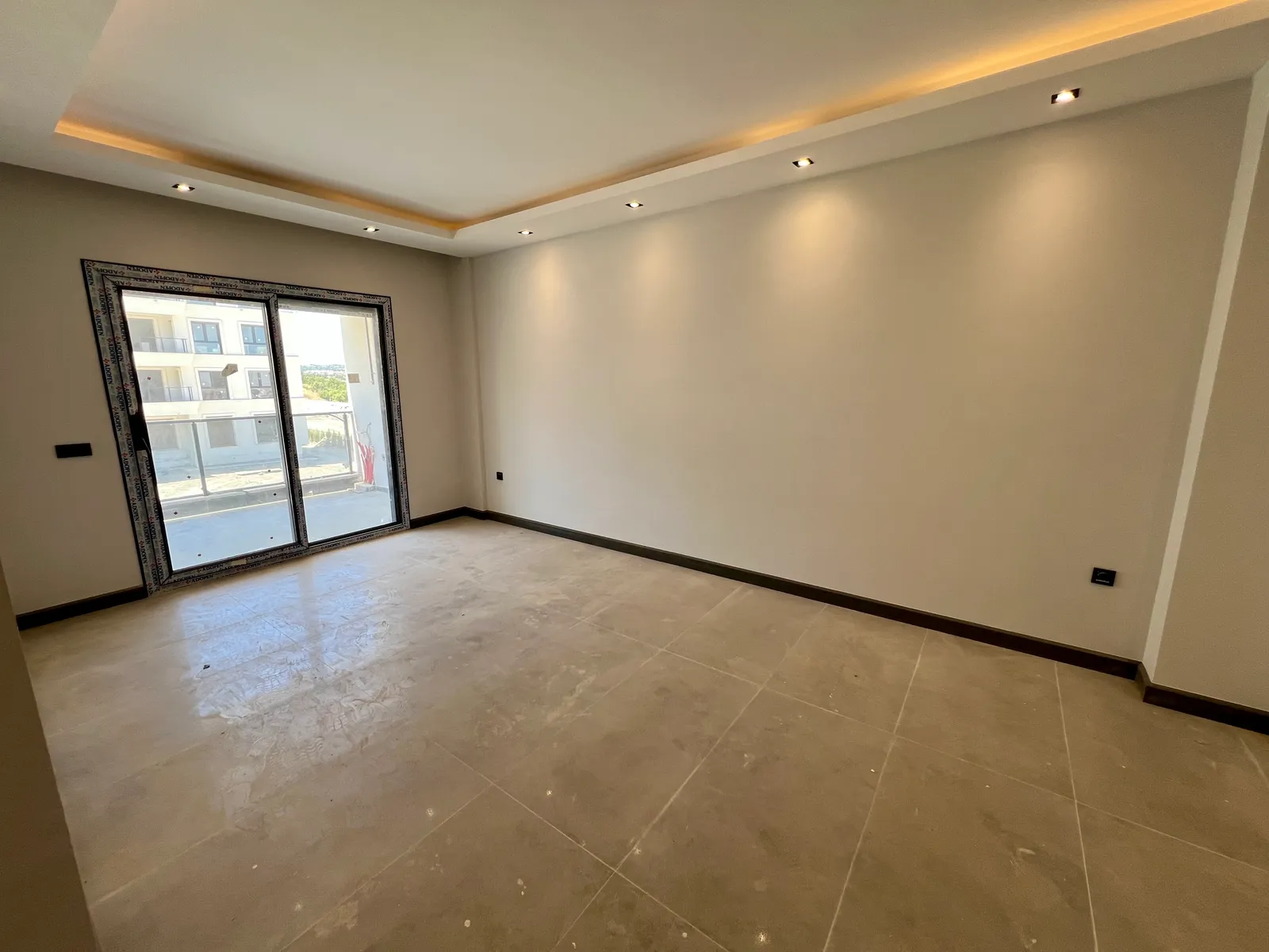  YENİ ŞEHİR HASTANESİ YAKININDA, SINIRLARI AŞAN BİR YAŞAM: ÇAKMAK-KARAHASANLI SINIRINDA RESORT KONSEPTLİ 3+1 DAİRELER! küçük 4