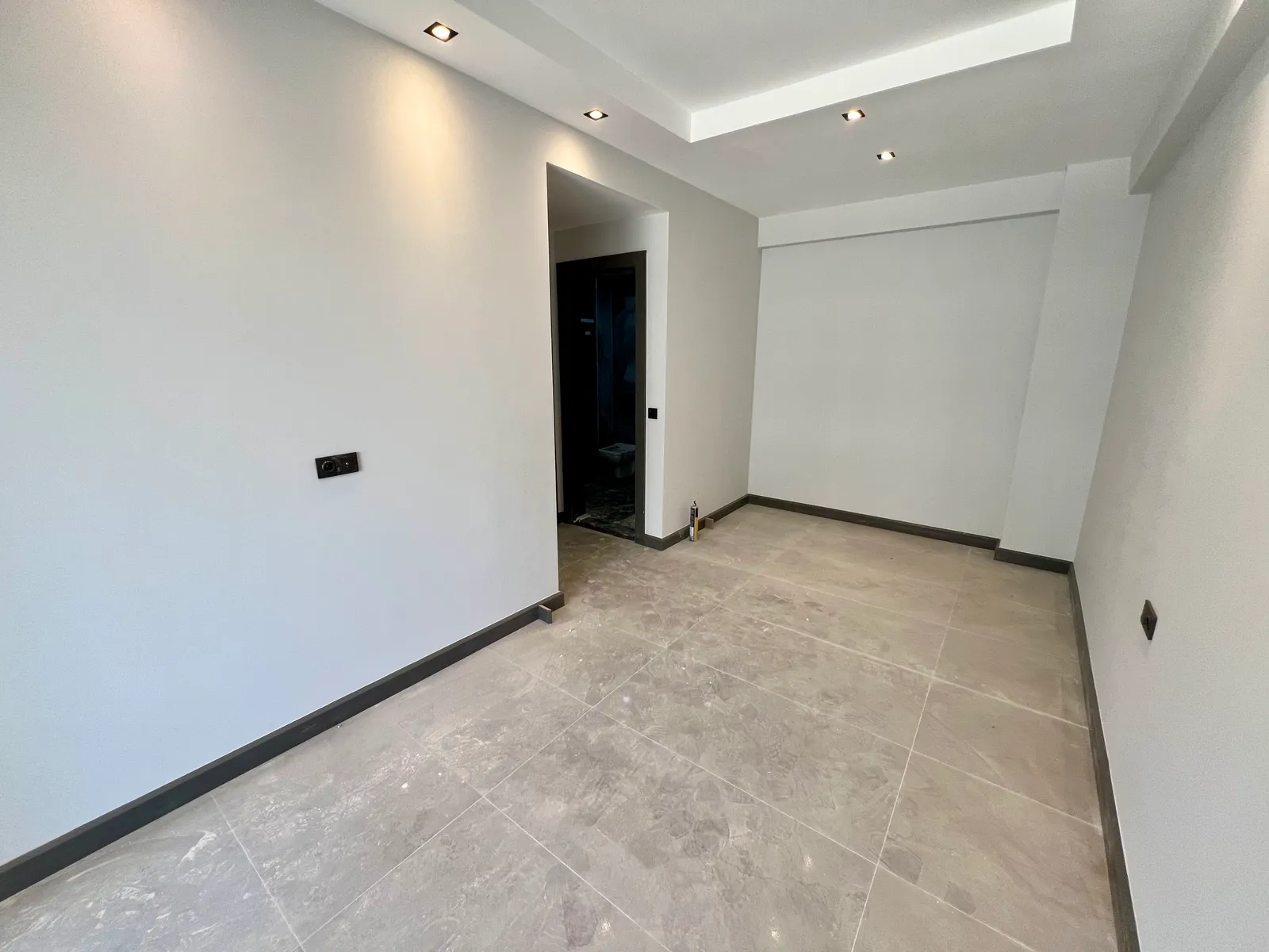  YENİ ŞEHİR HASTANESİ YAKININDA, SINIRLARI AŞAN BİR YAŞAM: ÇAKMAK-KARAHASANLI SINIRINDA RESORT KONSEPTLİ 3+1 DAİRELER! küçük 21