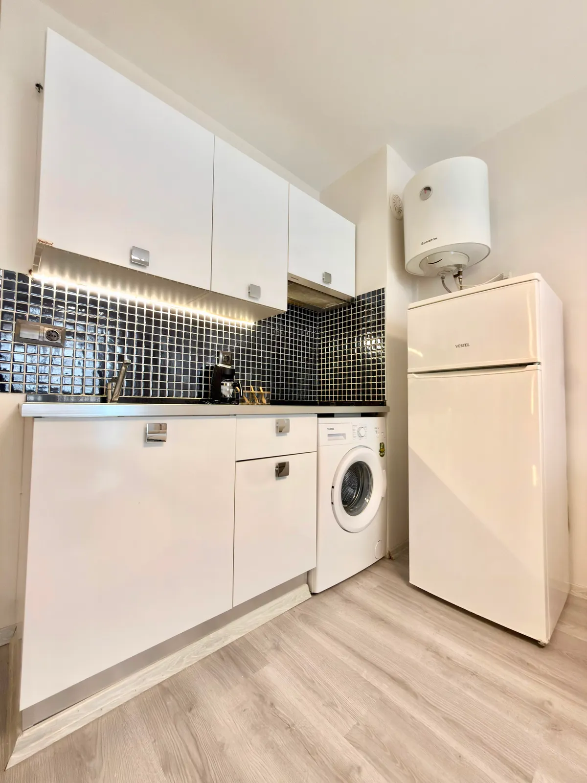 ZEYTİNKÖYDE 1+1 APART küçük 6