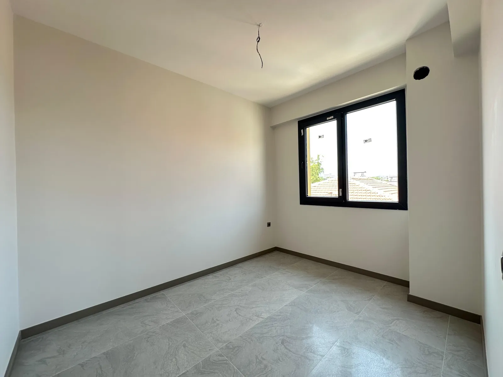 ZEYTİNKÖYDE 1+1 APART küçük 8