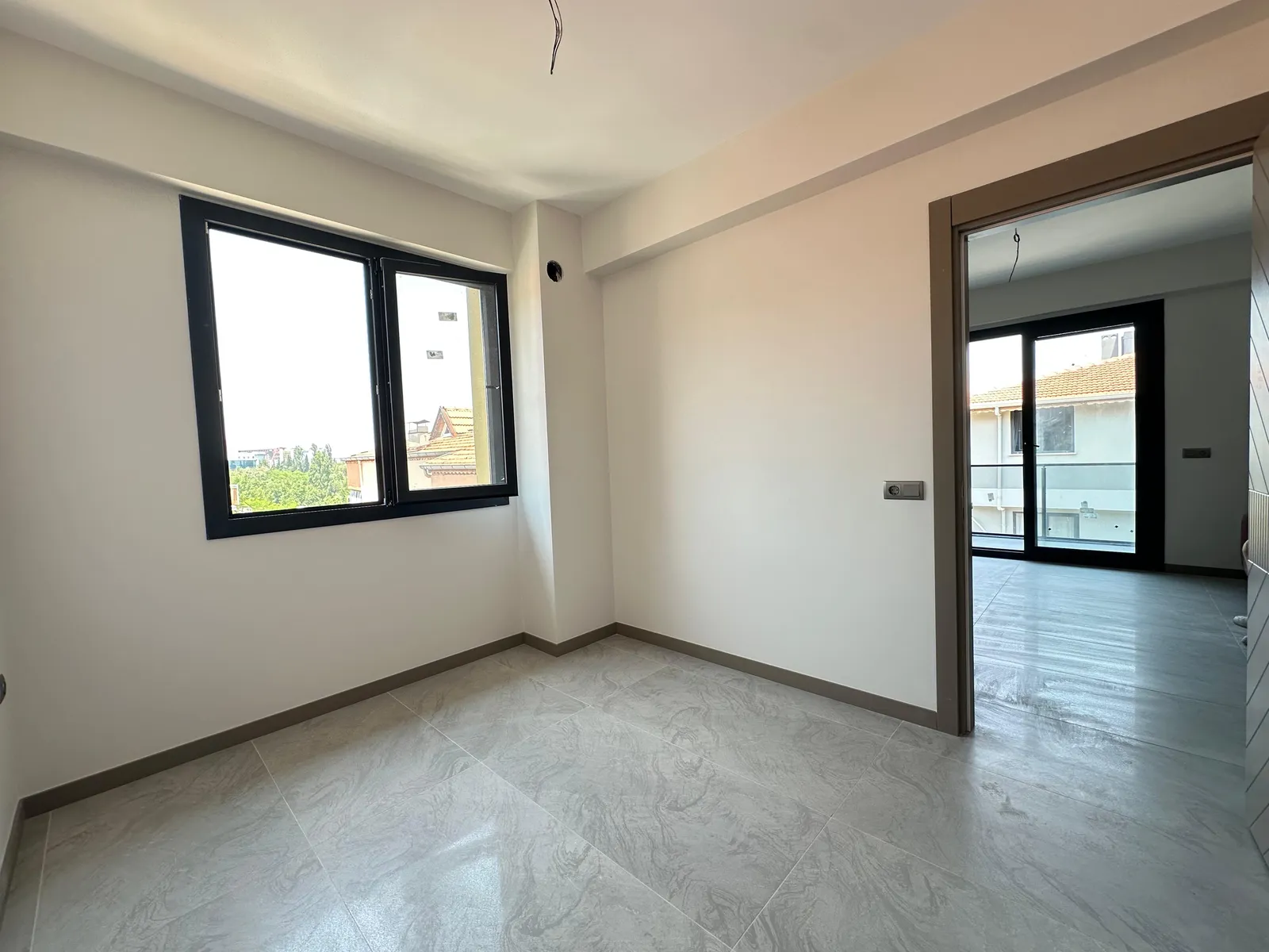 ZEYTİNKÖYDE 1+1 APART küçük 9
