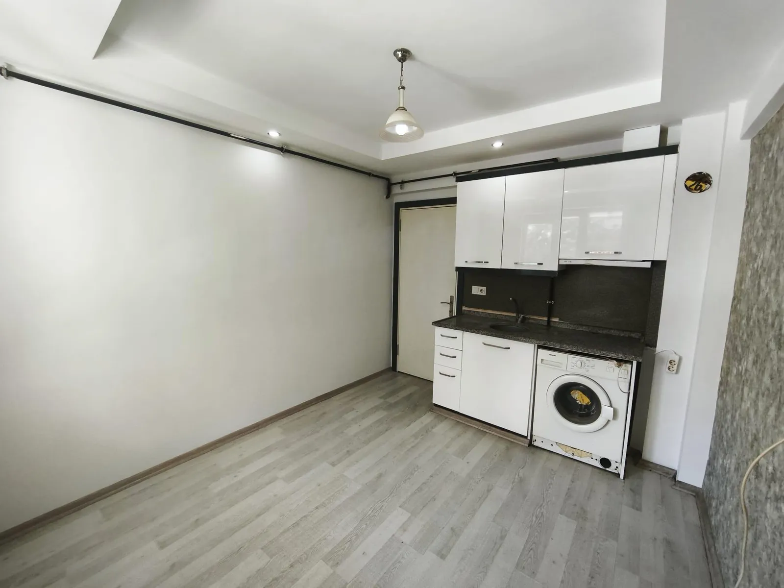 DEĞİRMENÖNÜ'NDE 1+1 APART küçük 7