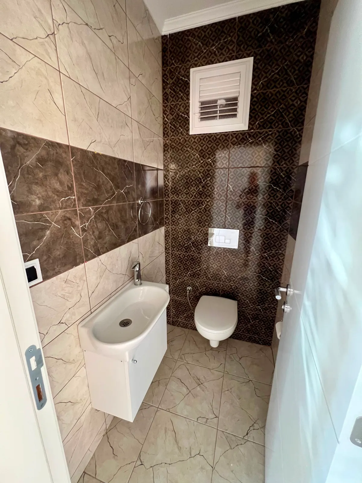 1200 Evler Mahallesinde Satılık 2+1 Daire  küçük 7