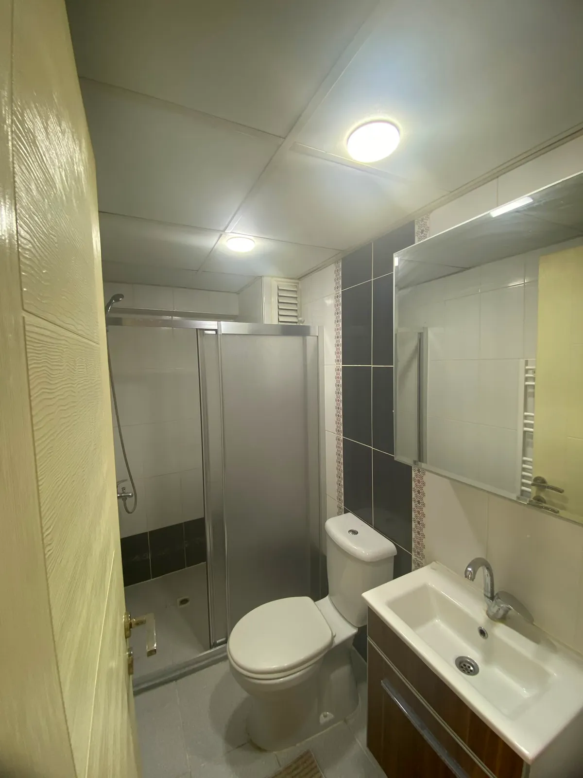 EMEK CADDESİ'NDE 2+1 APART küçük 10