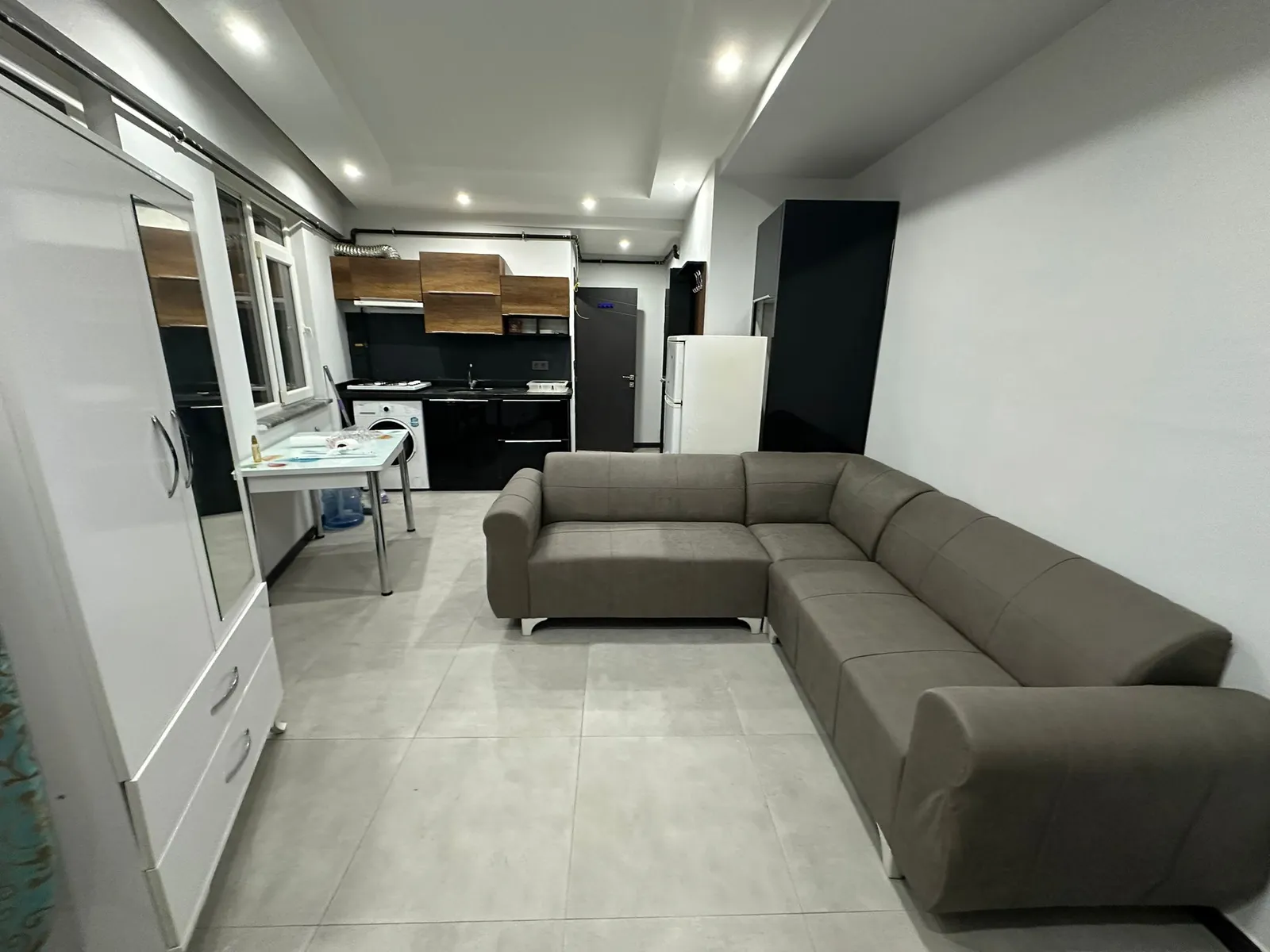 FESLEĞEN'DE 1+1 APART