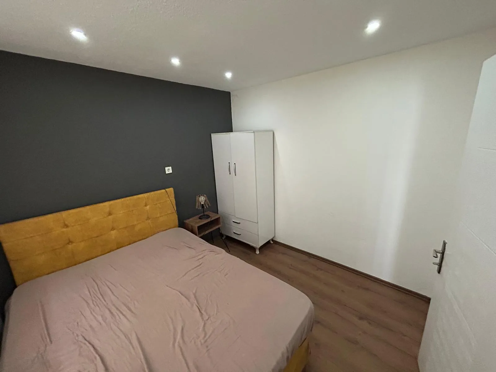 DEĞİRMENÖNÜ'NDE 1+1 APART küçük 6