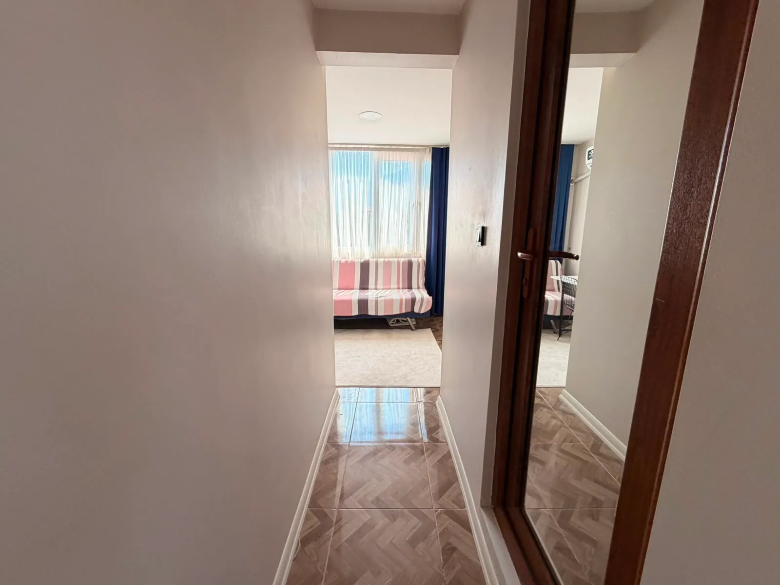 KINIKLI'DA 1+1 APART küçük 8