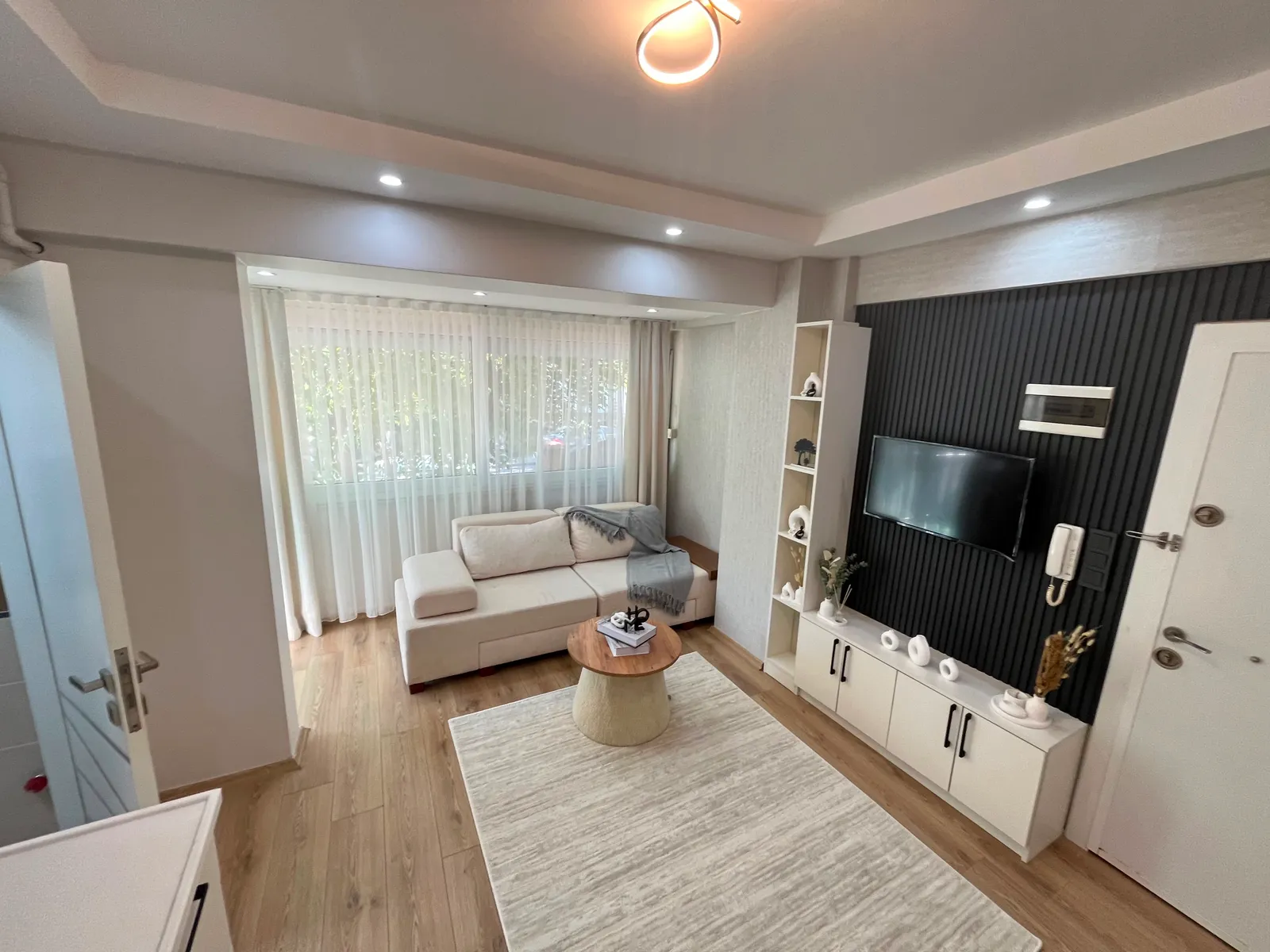 FESLEĞEN MAHALLESİ'NDE SATILIK 1+1 APART küçük 3