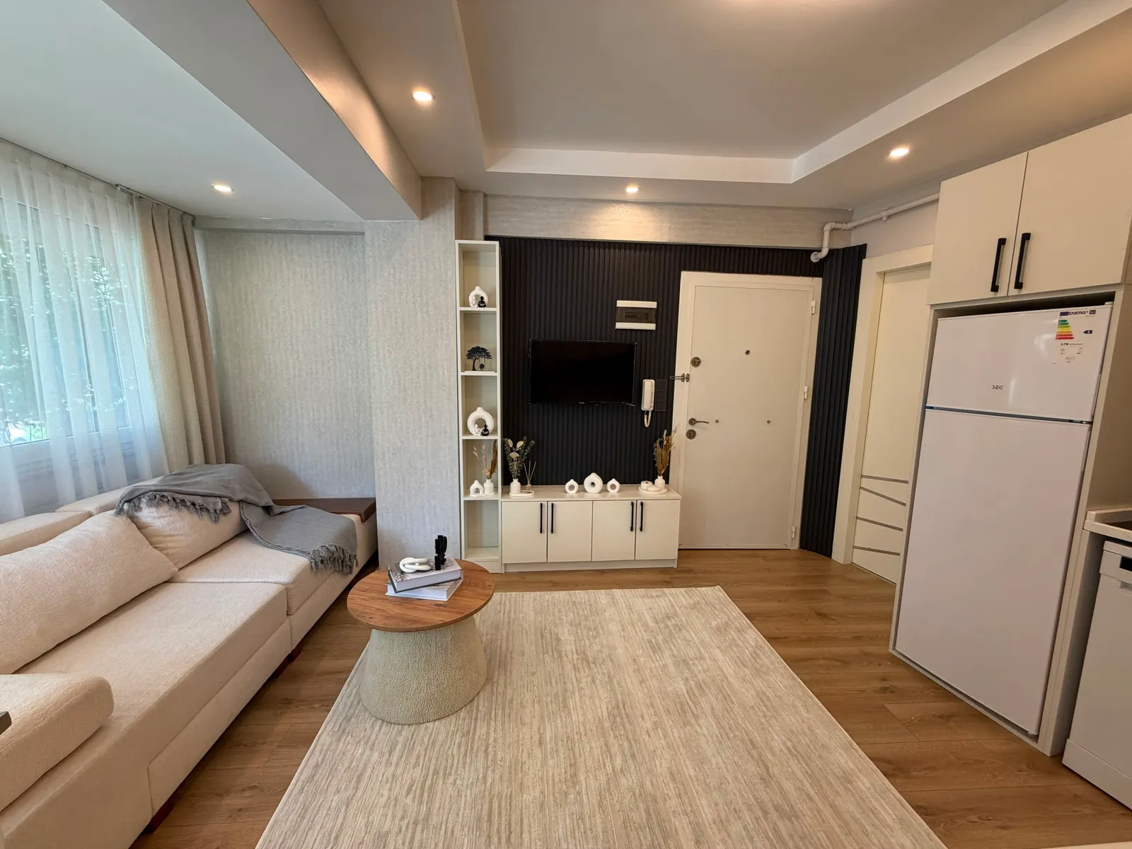 FESLEĞEN MAHALLESİ'NDE SATILIK 1+1 APART küçük 4