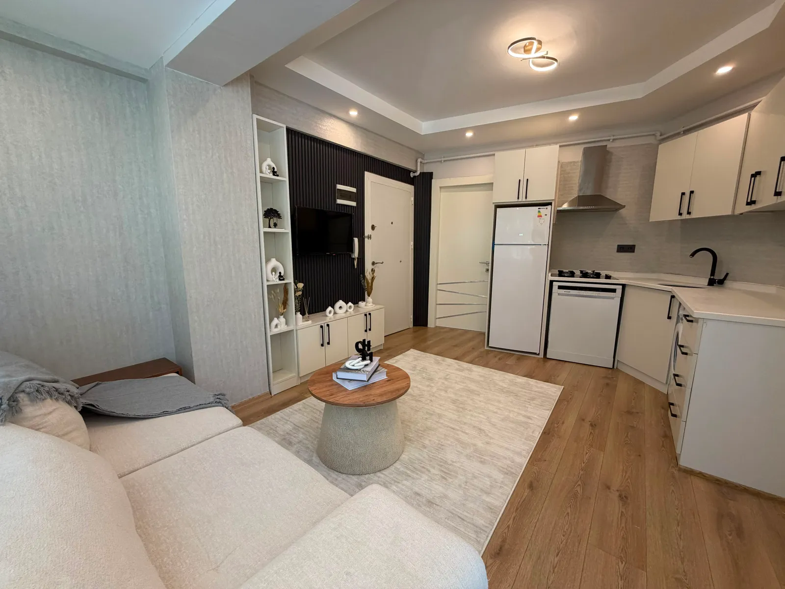 FESLEĞEN MAHALLESİ'NDE SATILIK 1+1 APART küçük 6