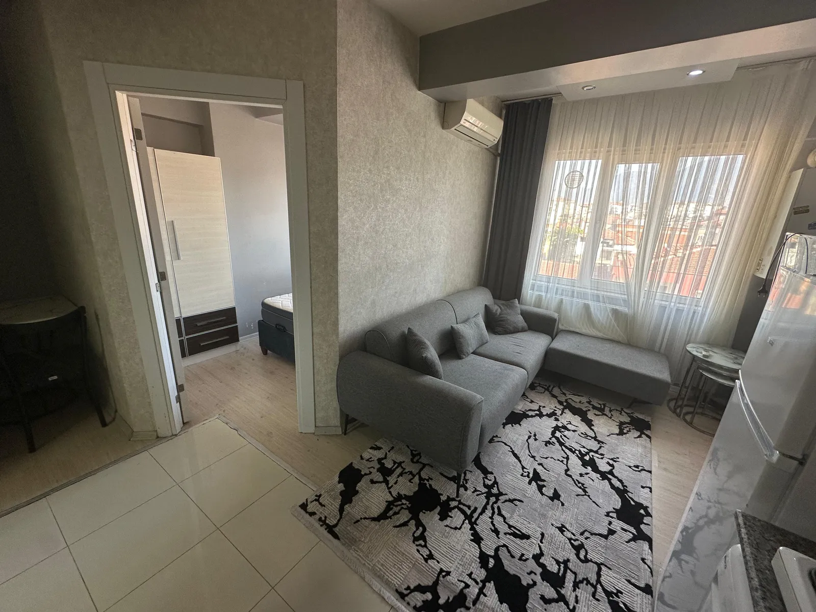 FESLEĞEN MAHALLESİ'NDE 1+1 APART küçük 3