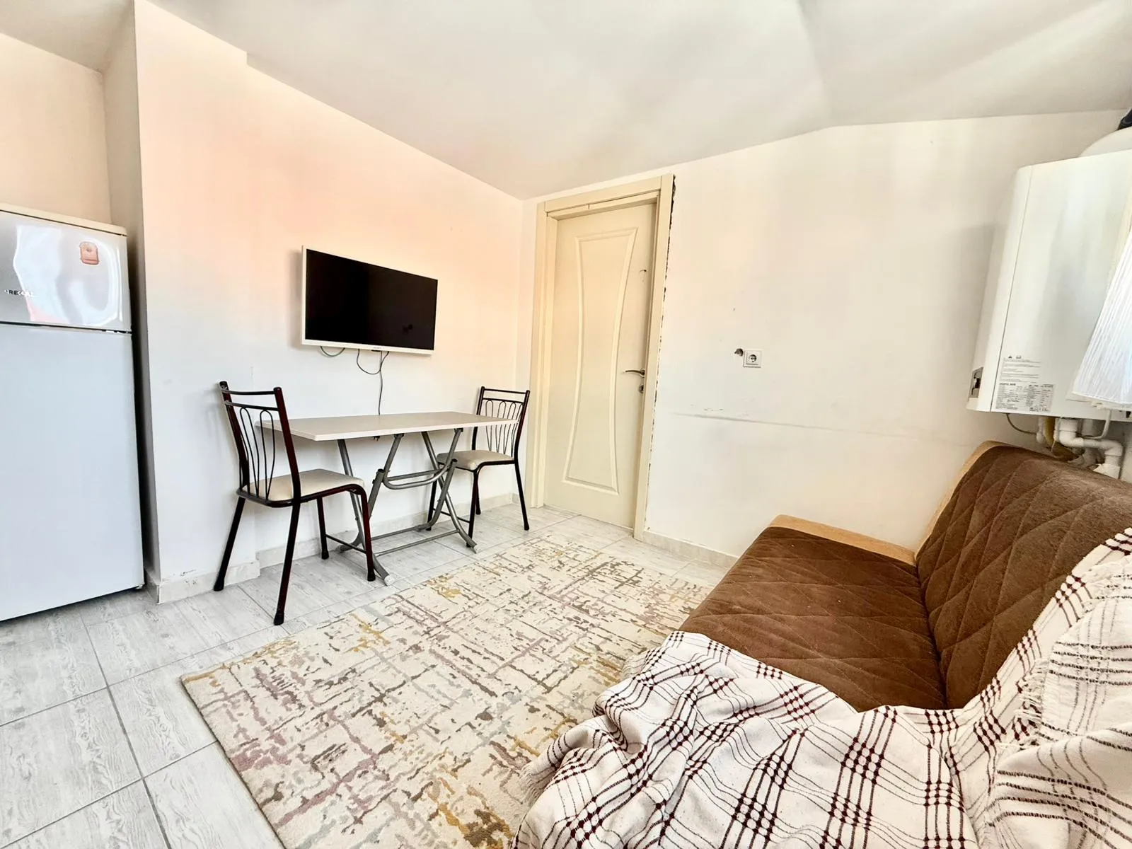 ZEYTİNKÖY MAHALLESİ'NDE 1+1 APART küçük 4