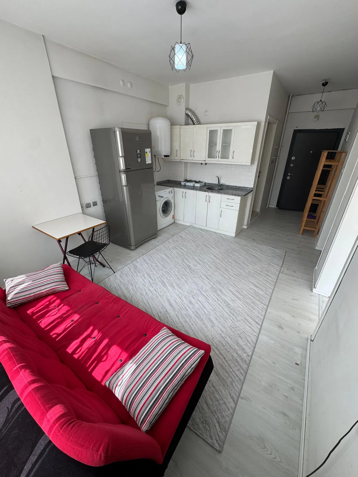 **Asmalıevler Cadde Üstü 2+1** küçük 3