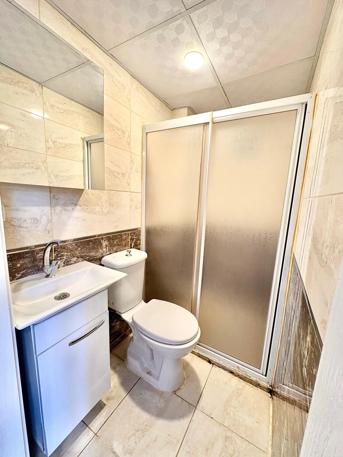 ASMALIEVLER MAHALLESİ'NDE 1+1 APART küçük 10