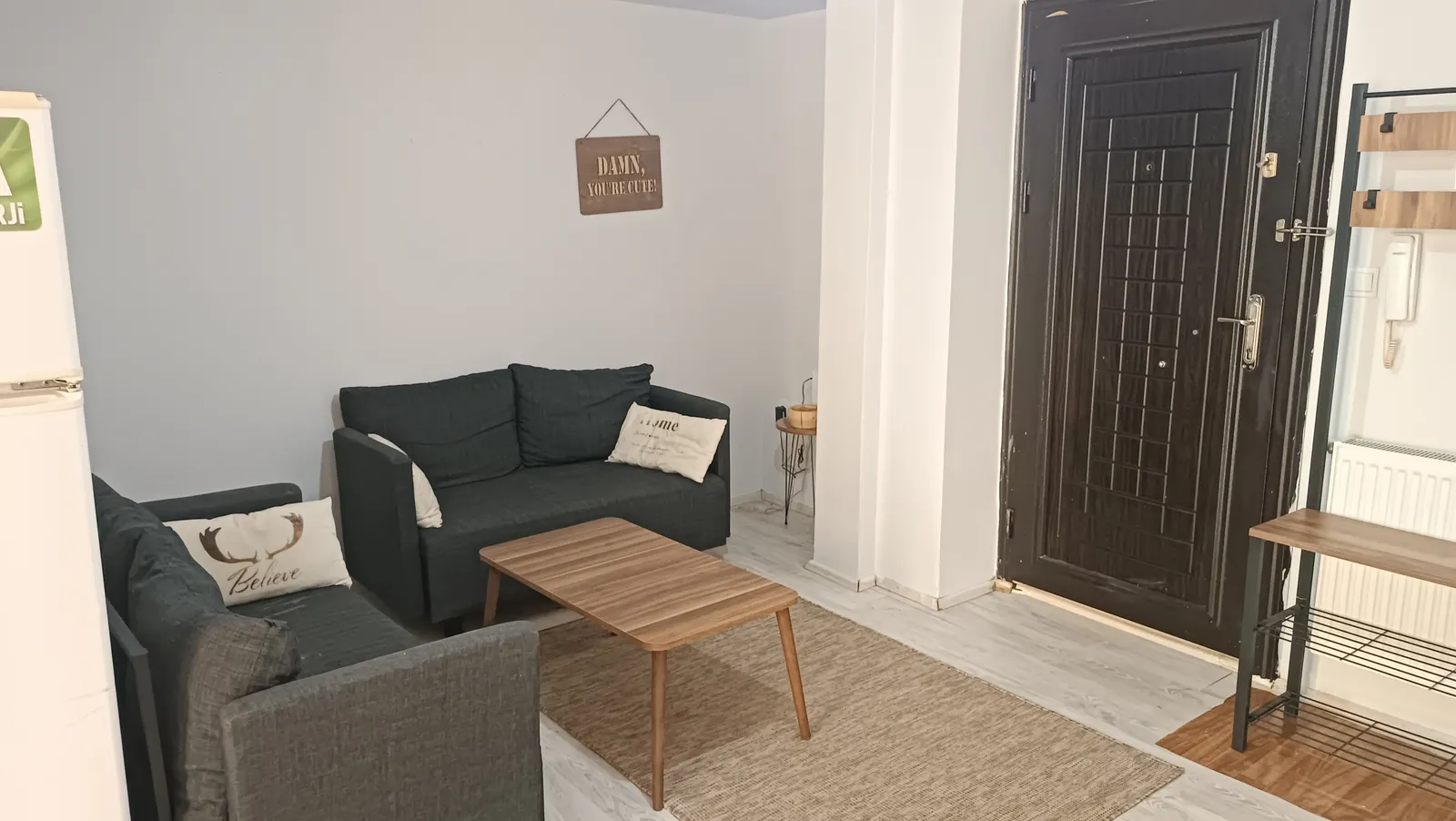 KINIKLI'DA 1+1 OKUL KARŞISI