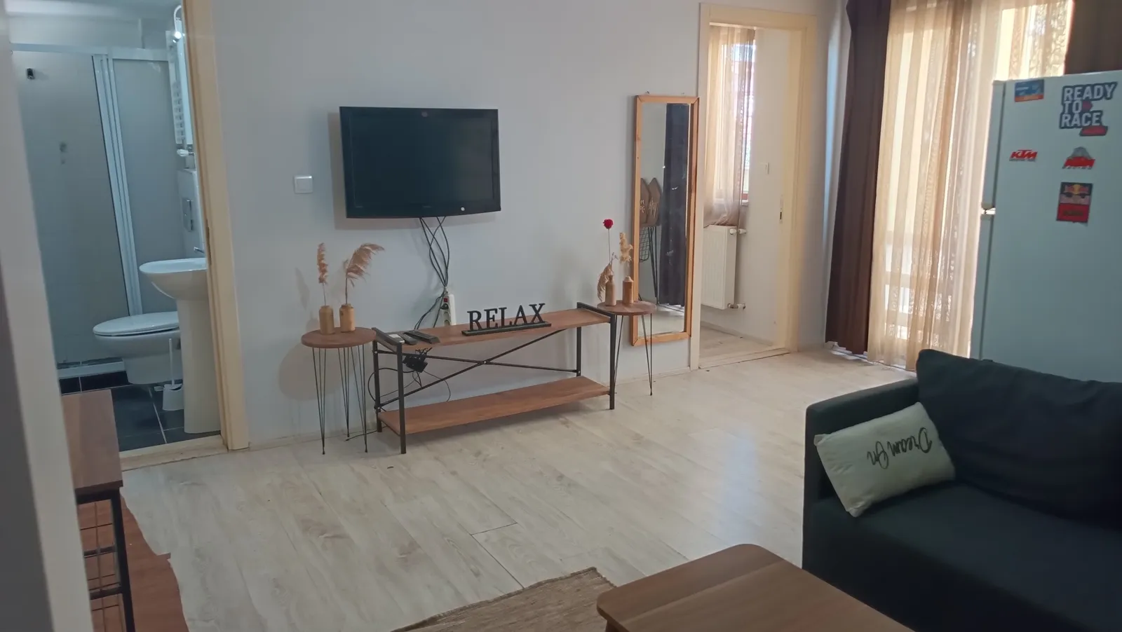 KINIKLI'DA 1+1 OKUL KARŞISI küçük 3