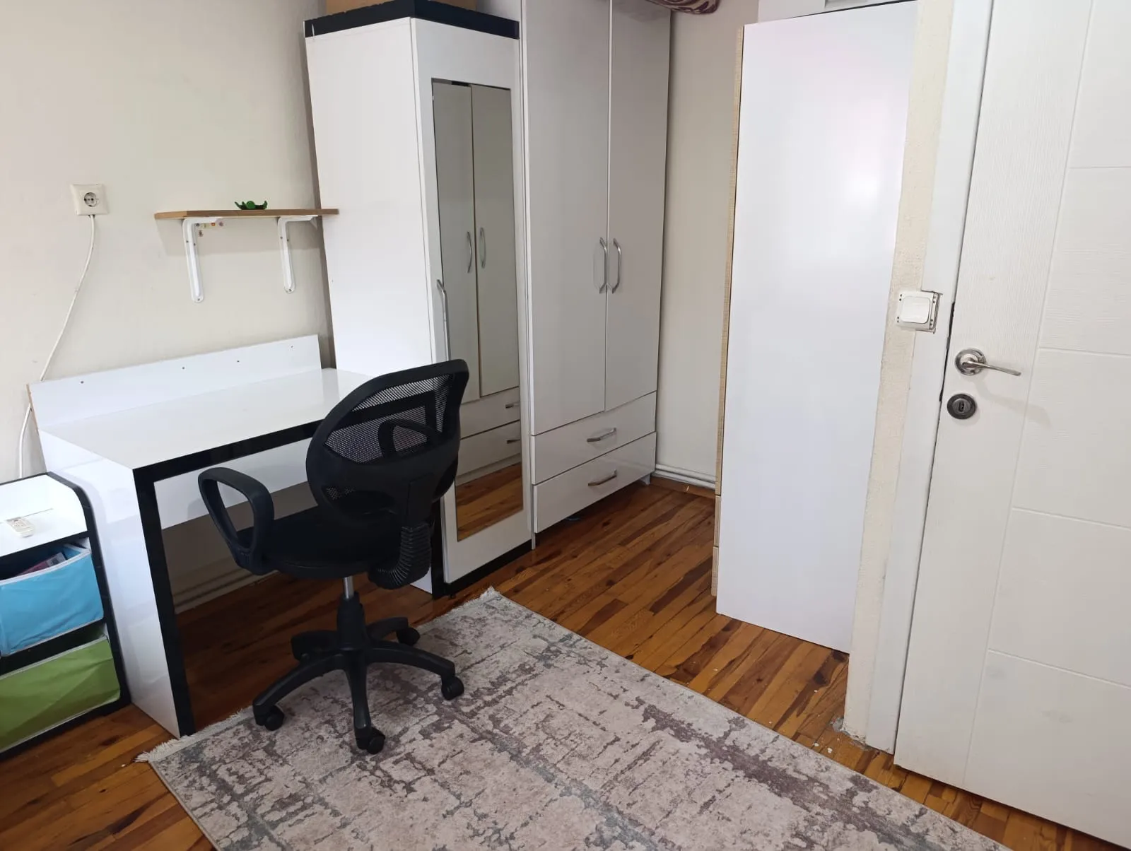 EMEK CADDESİNDE SATILIK 2+1  küçük 4