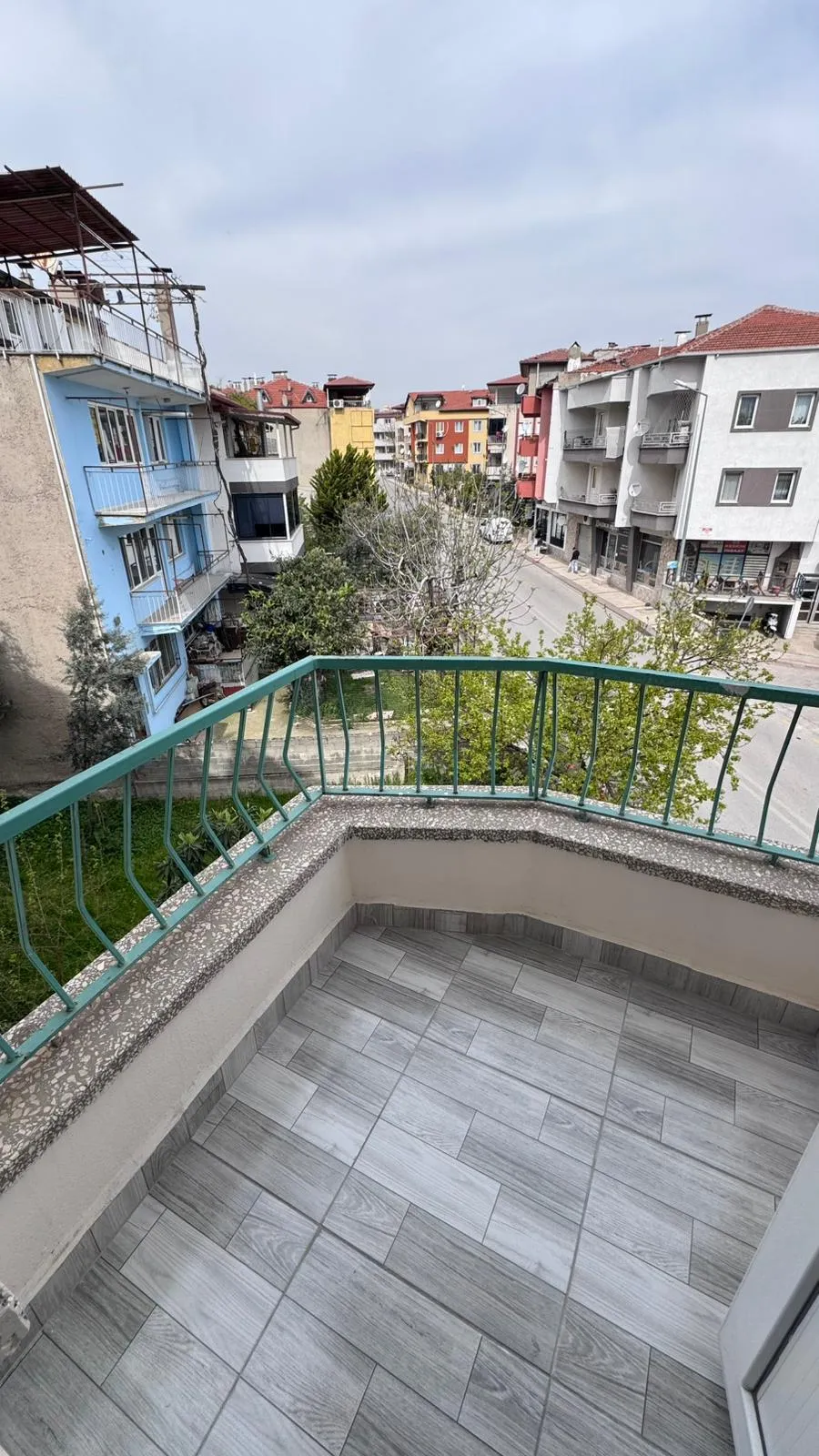 KINIKLI SİTELER'DE SATILIK 2+1 küçük 9