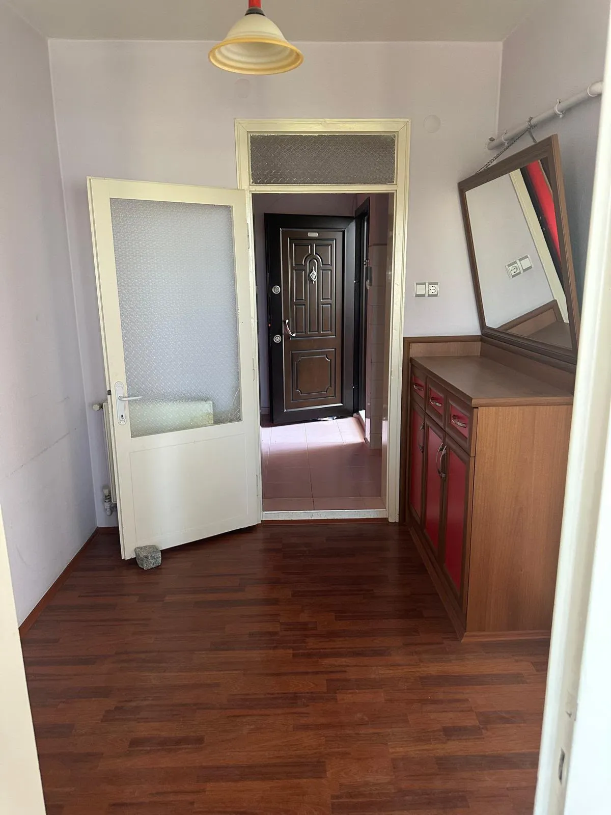 SIRAKAPILAR MAHALLESİ'NDE 2+1 SATILIK  küçük 8